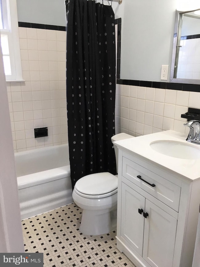 310 S Dupont Rd, Newport, DE 19804 - photo 3