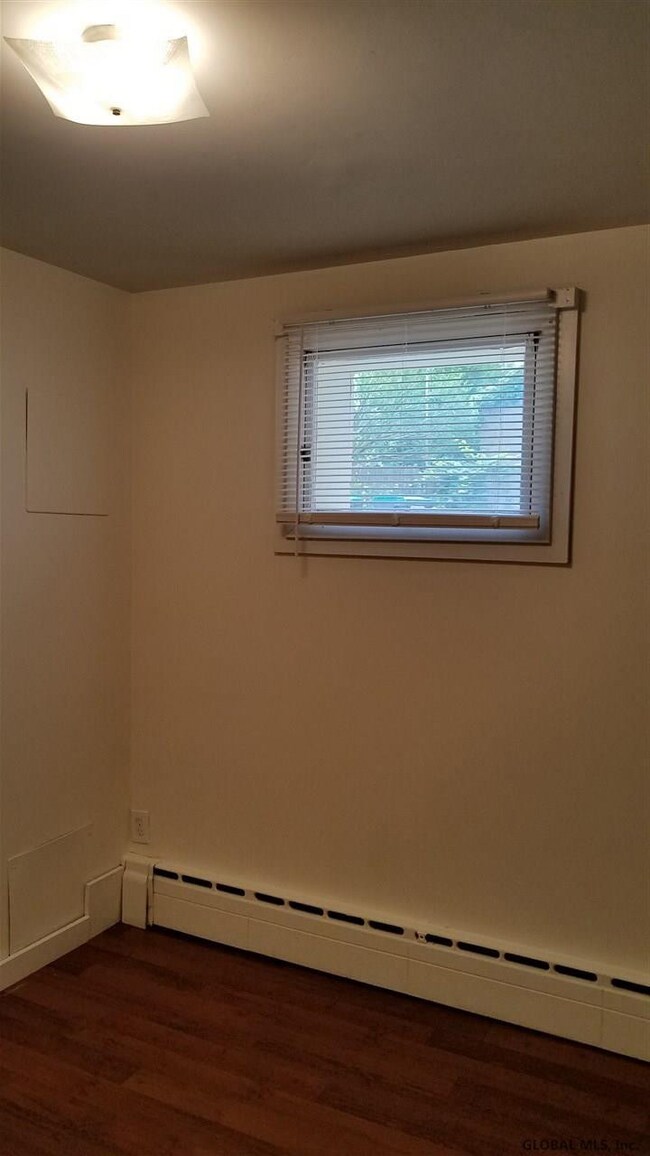 37 Parkwood St unit 9, Albany, NY 12208 - photo 4