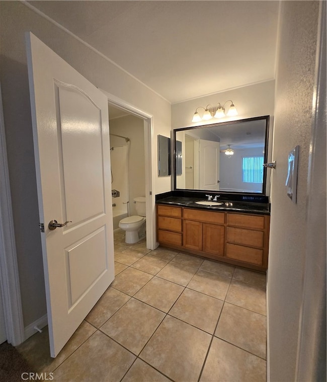 1345 Cabrillo unit E2, Santa Ana, CA 92701 - photo 4