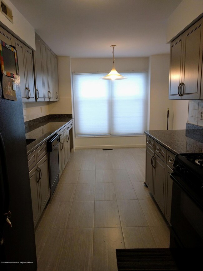 119 Northampton Dr unit N119, Holmdel, NJ 07733 - photo 3