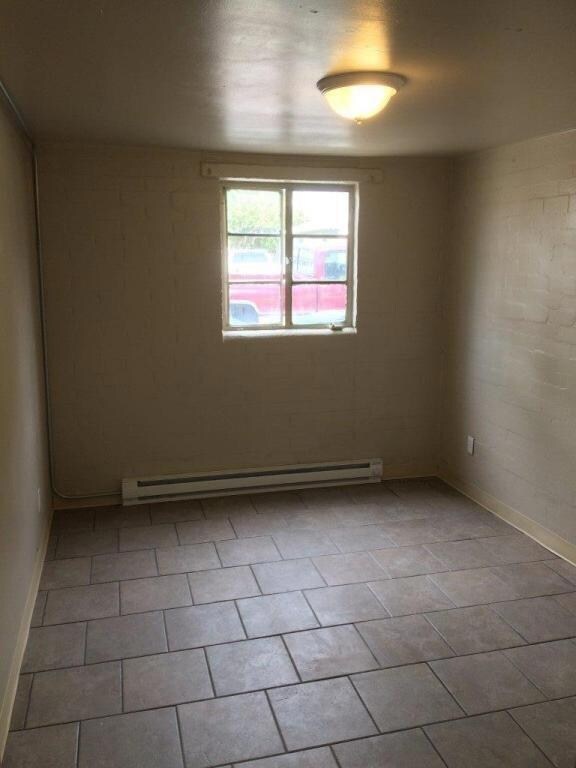 06 Bedroom