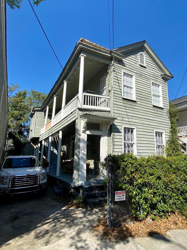 117 Drake st exterior