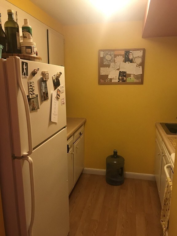 370 Montague Rd unit G, Sunderland, MA 01375 - photo 6