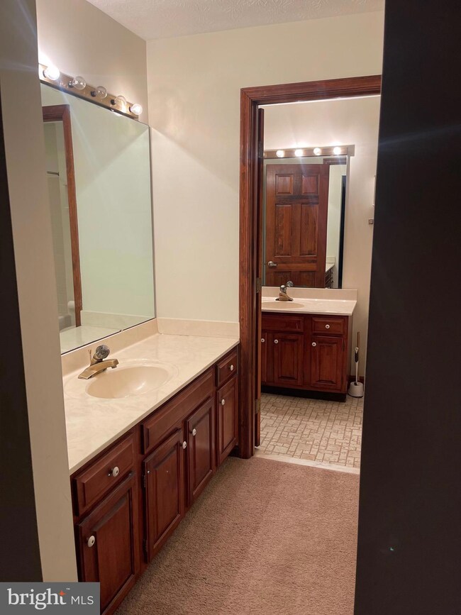 23314 Walnut Hollow Ct, California, MD 20619 - photo 4