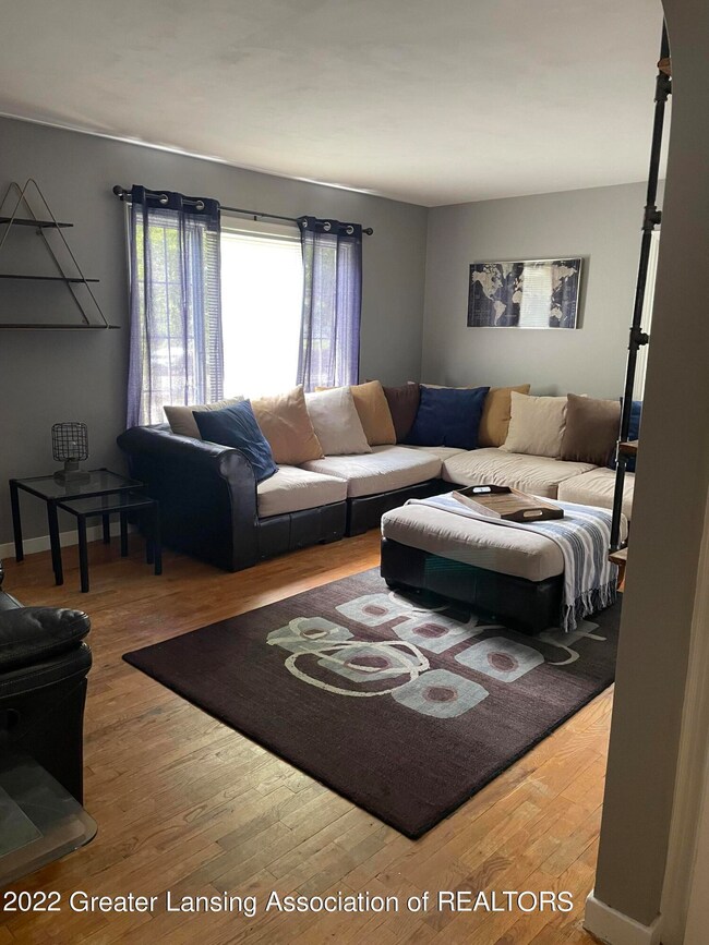 3149 Sablain Parkway Dr, Lansing, MI 48910 - photo 3