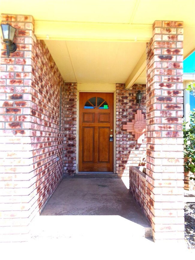 608 Mars Ave, Alamogordo, NM 88310 - photo 2