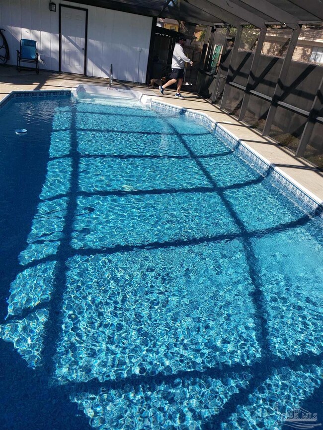 2466 Pine Forest Dr, Pensacola, FL 32526 - photo 4