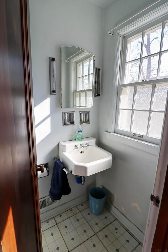 612 Robinson St, West Lafayette, IN 47906 - photo 7