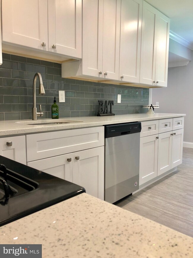 133 Bells Lake Rd, Blackwood, NJ 08012 - photo 3