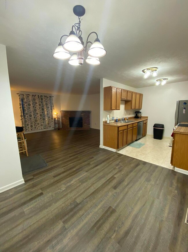 7201 Durenda Cir, Anchorage, AK 99507 - photo 4