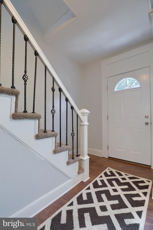 19 Conestoga St, Lancaster, PA 17603 - photo 2