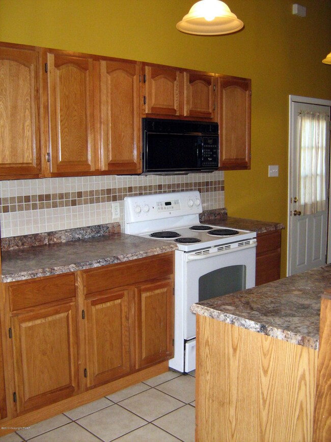 110 Hawthorn Rd, Albrightsville, PA 18210 - photo 6