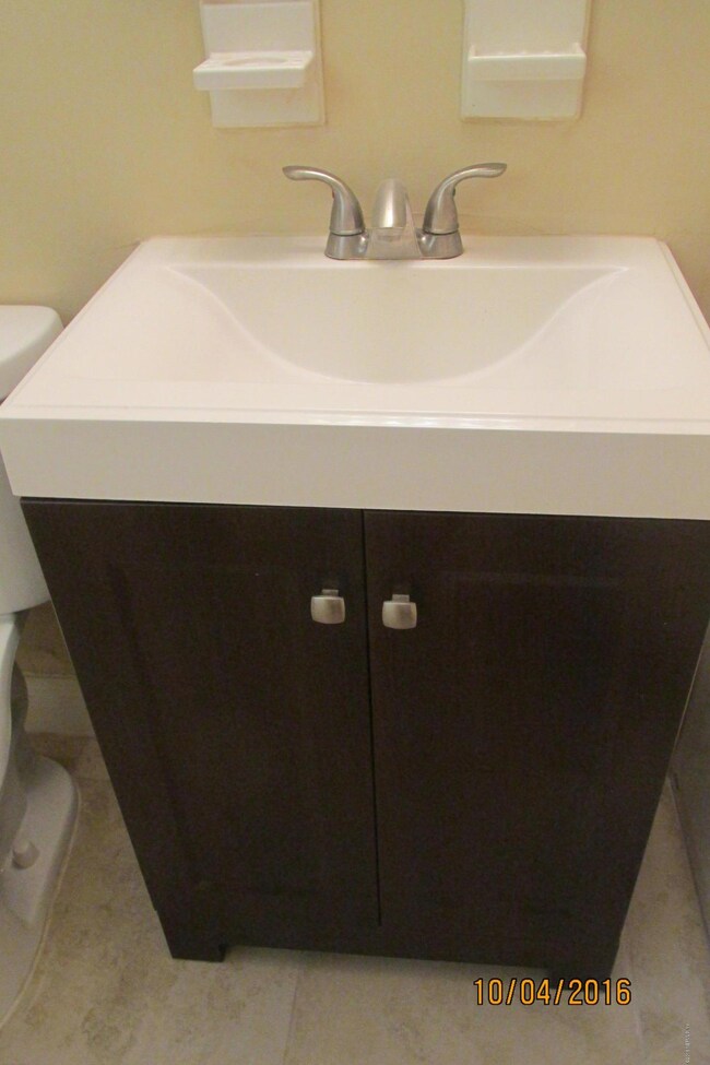 8805 Atter Ln, Jacksonville, FL 32216 - photo 7