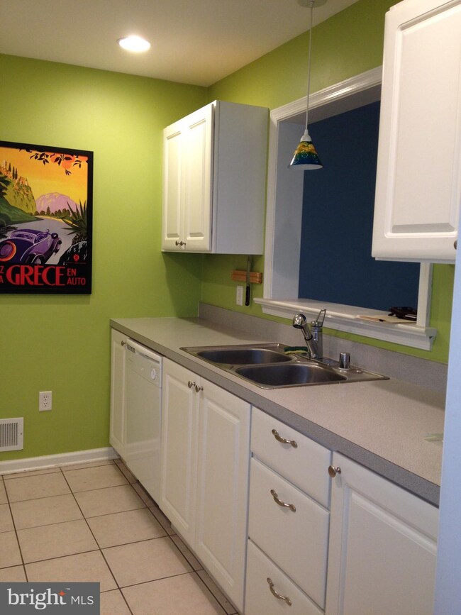 502 Red Bud Ct, Wilmington, DE 19805 - photo 7