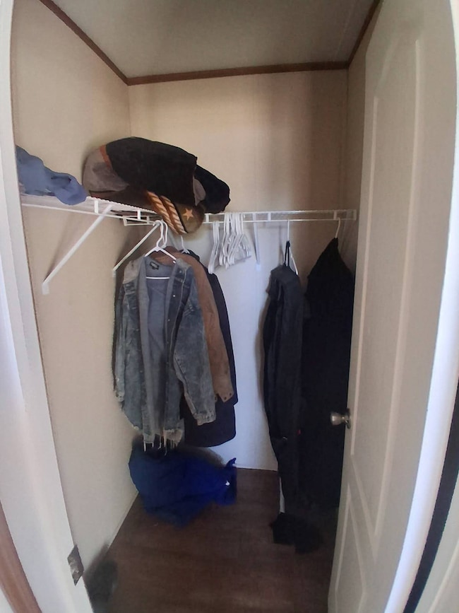 1117 E Moore St, Beeville, TX 78102 - photo 7