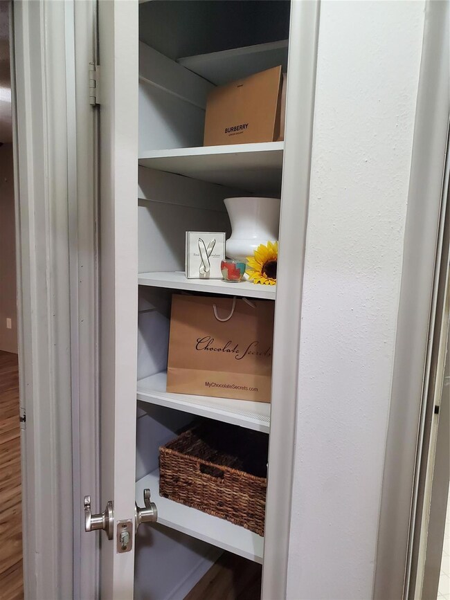 7422 Walling Ln, Dallas, TX 75231 - photo 7