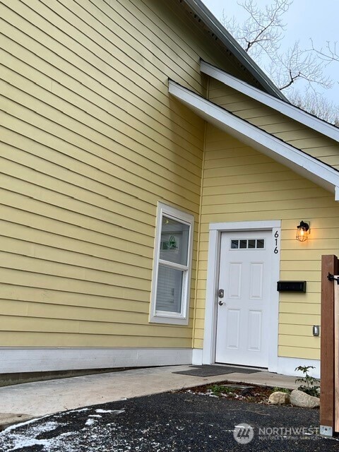 616 E Myrtle St, Bellingham, WA 98225 - photo 3