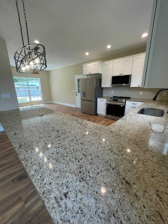 1406 Old Estill Springs Rd, Tullahoma, TN 37388 - photo 6