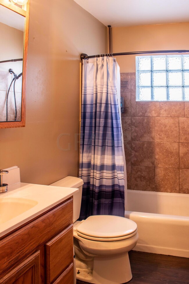 1707 S 17th St, Grand Forks, ND 58201 - photo 7