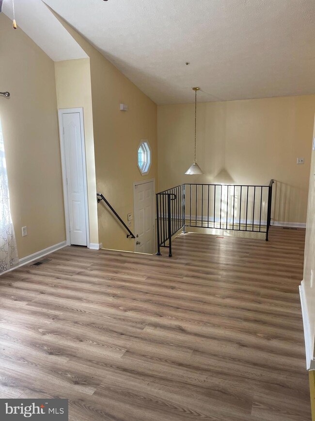 5425 Sheriff Rd, Fairmount Heights, MD 20743 - photo 4