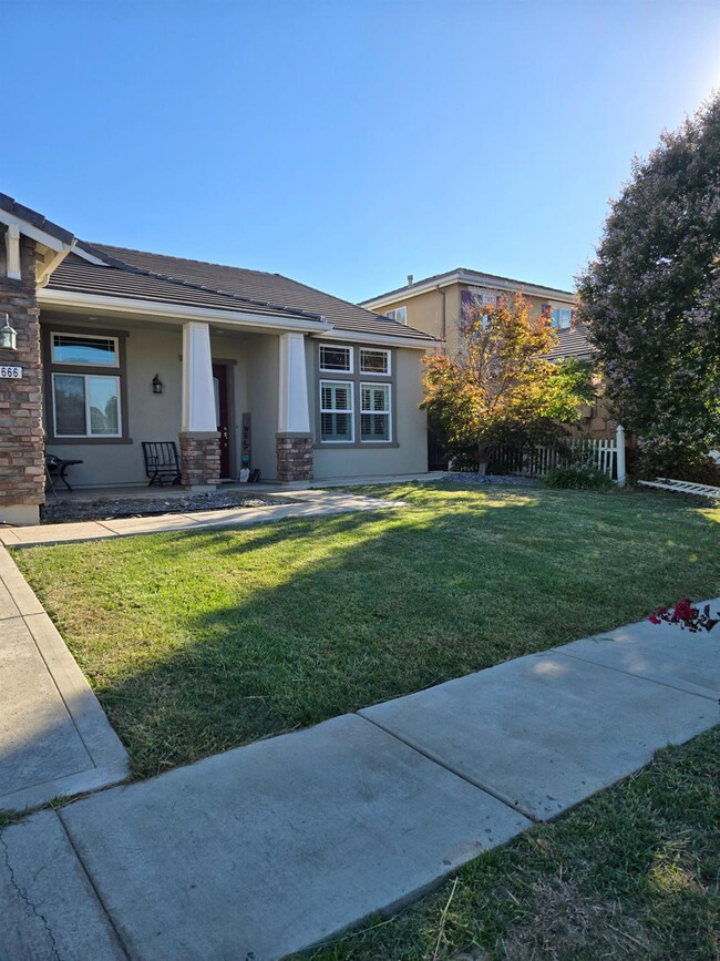 1666 Guildford Way, Plumas Lake, CA 95961 - photo 4