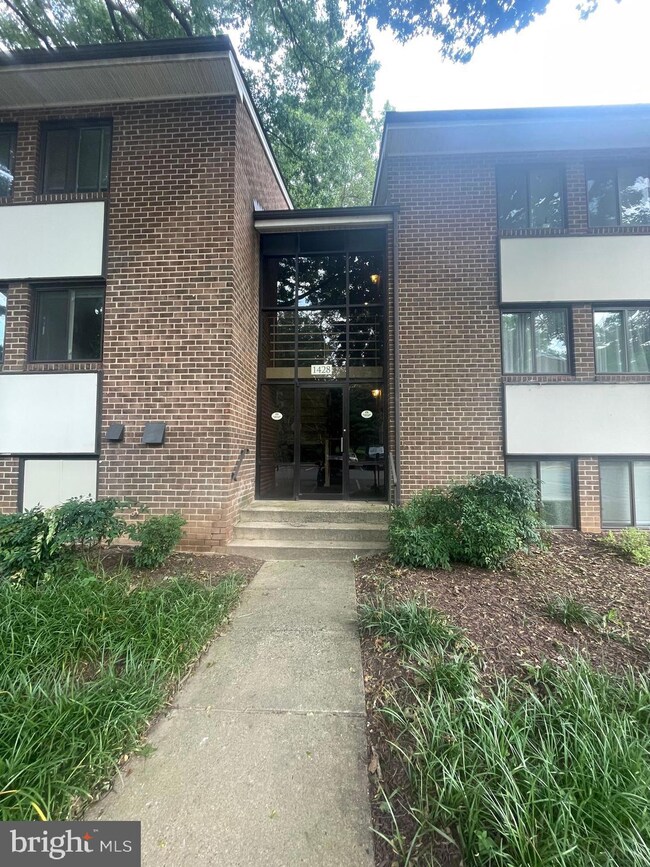 1428 Northgate Square unit 1428-11B, Reston, VA 20190 - photo 2