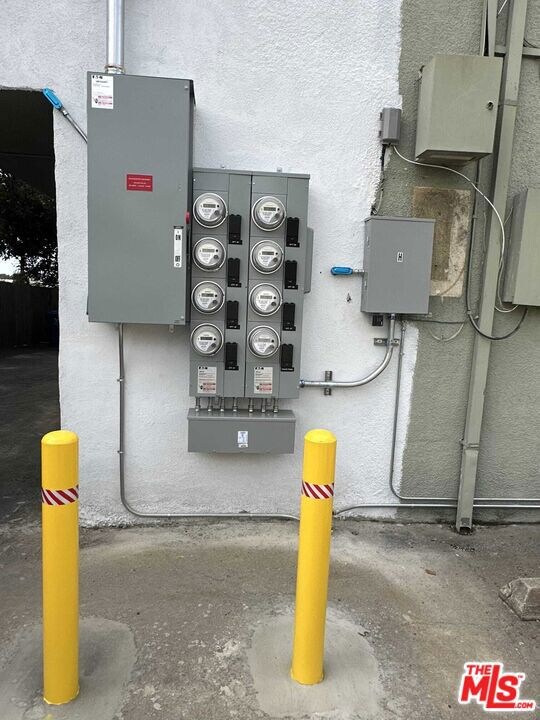 836 Ashland Ave, Santa Monica, CA 90405 - photo 7