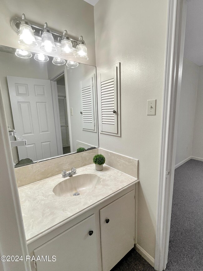 c8e67a863fadae60a631a541bc3a75c04d8fe1e6