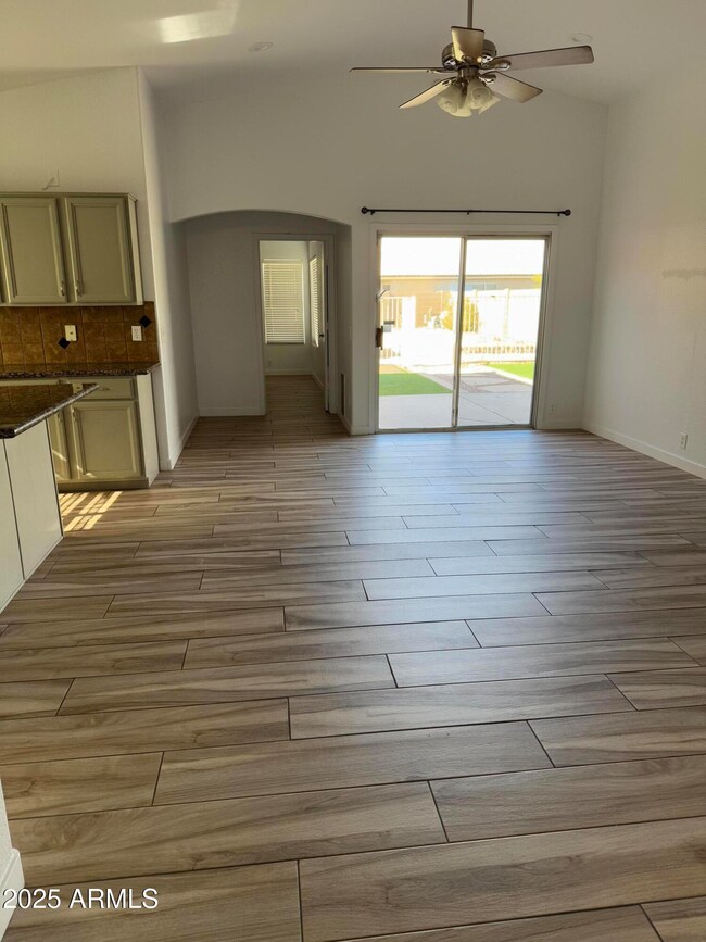 580 N Danyell Ct, Chandler, AZ 85225 - photo 4