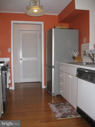 8050 Lisle Dr unit 223, Manassas, VA 20109 - photo 3