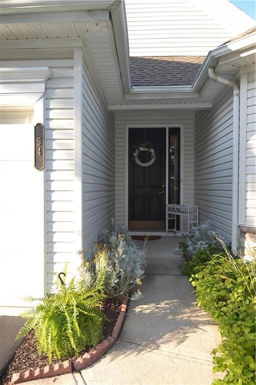 54 Glenmoor Cir N, Easton, PA 18045 - photo 4