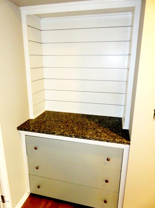 1034 Aberdeen St NE, Grand Rapids, MI 49505 - photo 7