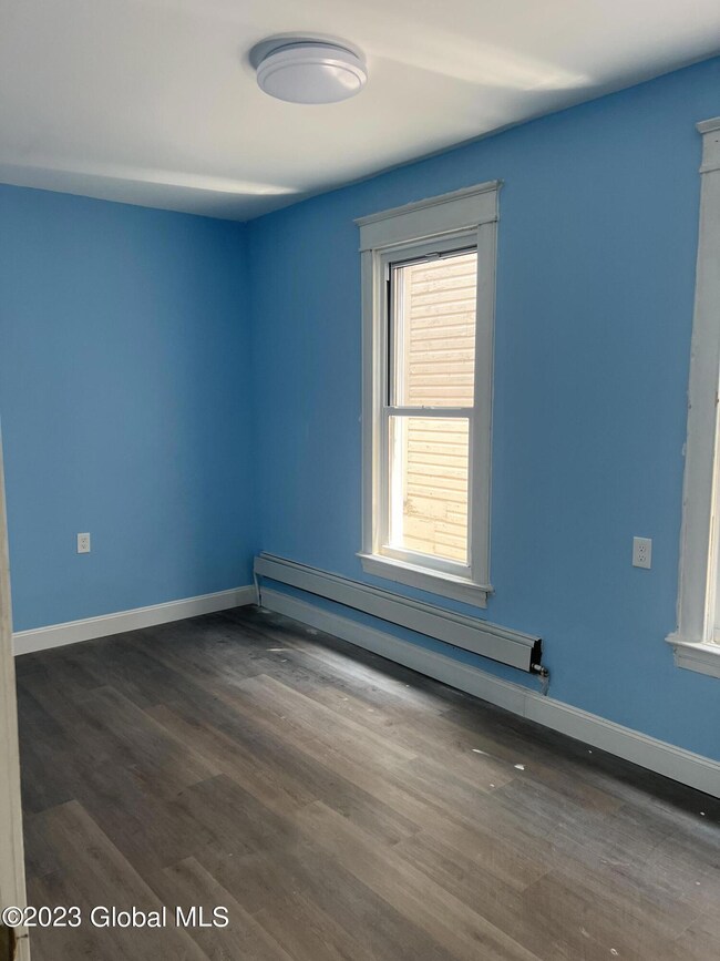 337 2nd St, Albany, NY 12206 - photo 7