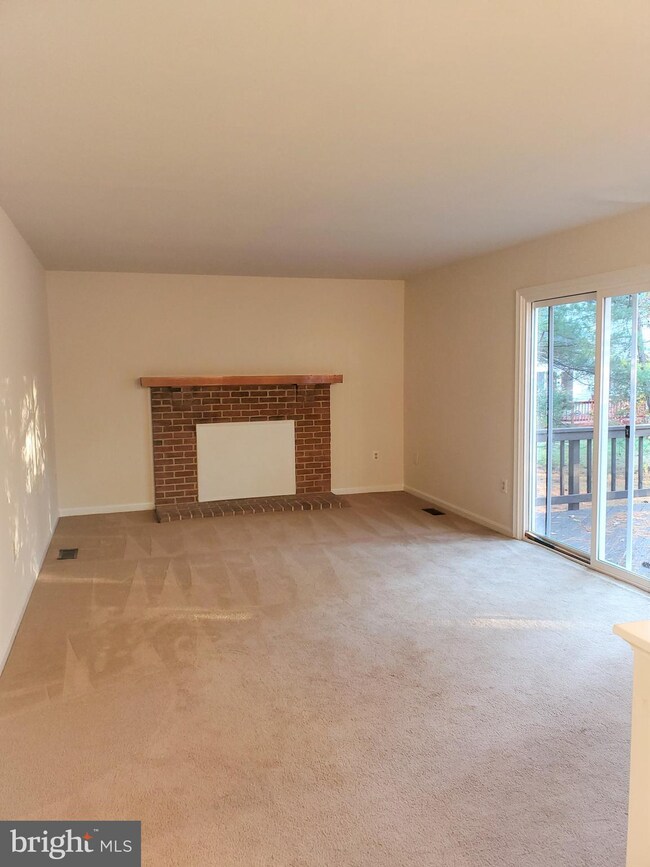 4 Oakbrook Ct, Stafford, VA 22554 - photo 5