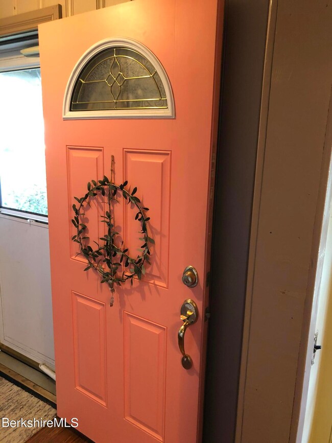 67 Gale Ave, Pittsfield, MA 01201 - photo 3