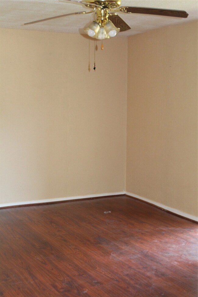 6109 Maywood Dr, Houston, TX 77053 - photo 6