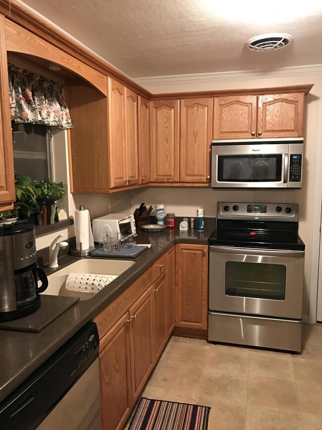 7165 Sans Souci Rd, Jacksonville, FL 32216 - photo 3