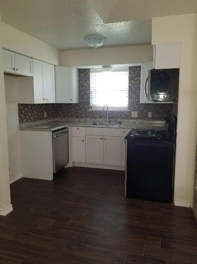 6494 Central Ave, North Richland Hills, TX 76182 - photo 3