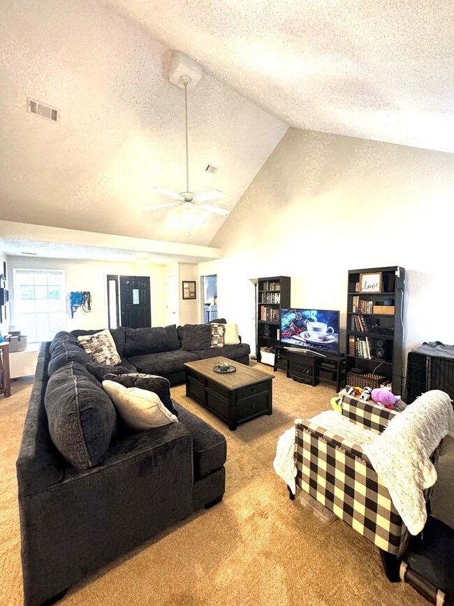 1204 Panola Cir, Warner Robins, GA 31088 - photo 6