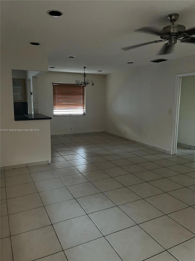 532 S Luna Ct unit 5, Hollywood, FL 33021 - photo 3