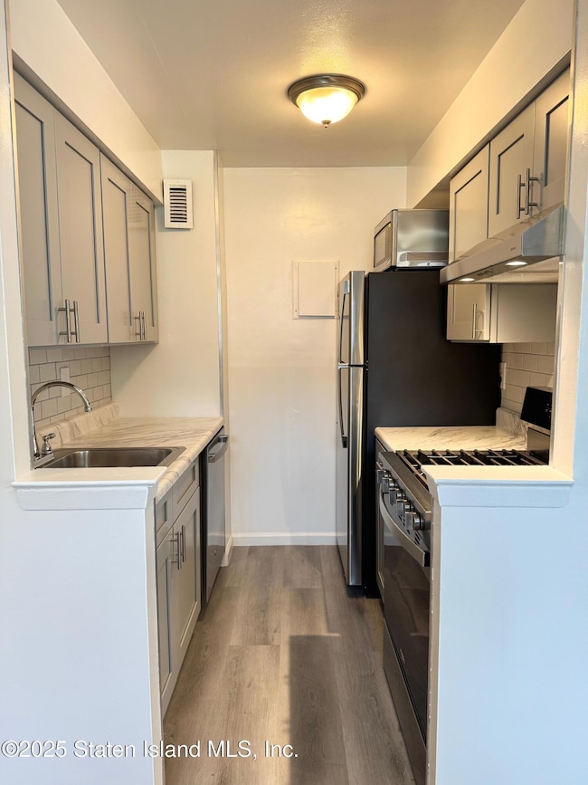 390 Maryland Ave unit 2C, Staten Island, NY 10305 - photo 5