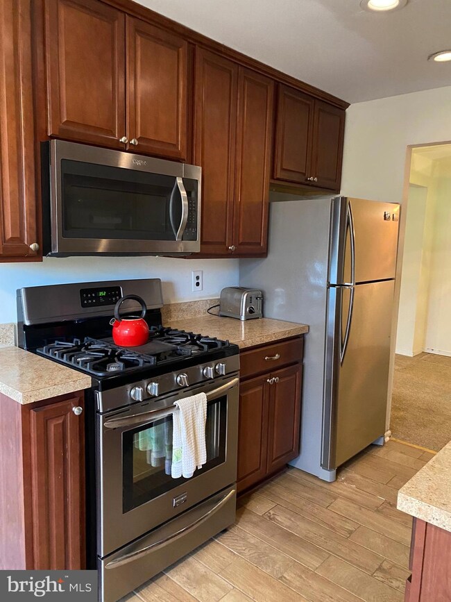 8729 Hayshed Ln unit 32, Columbia, MD 21045 - photo 6