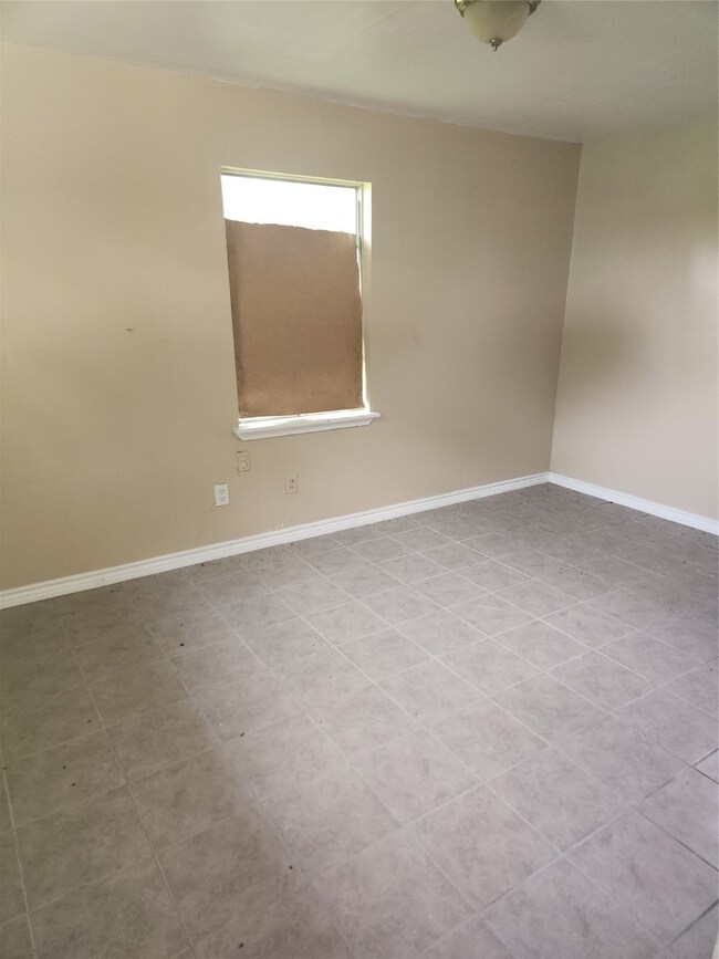 8823 Noble St, Needville, TX 77461 - photo 5