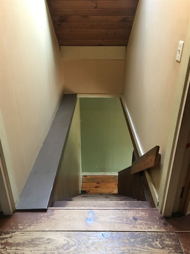 43 Edward Dr, Brookfield, NH 03872 - photo 4