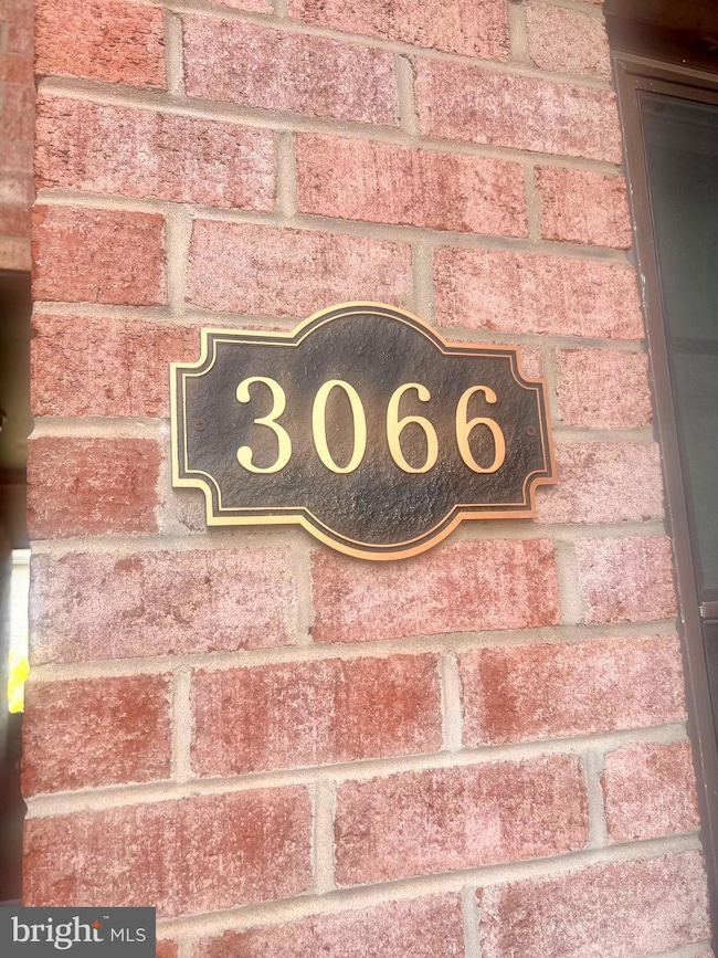 3066 Pineview Ct NE, Washington, DC 20018 - photo 2