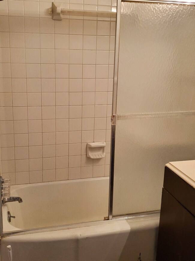 1003 Evins St, Manchester, TN 37355 - photo 4