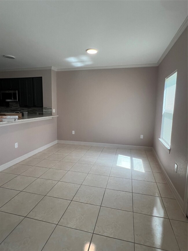 8212 Sealey St unit B, Houston, TX 77088 - photo 4