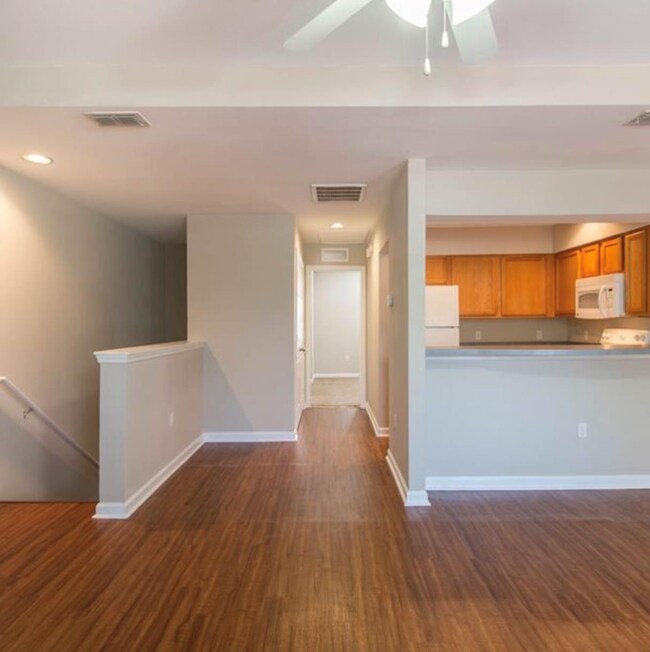 2306 Timber Oaks Ln, Tallahassee, FL 32304 - photo 5