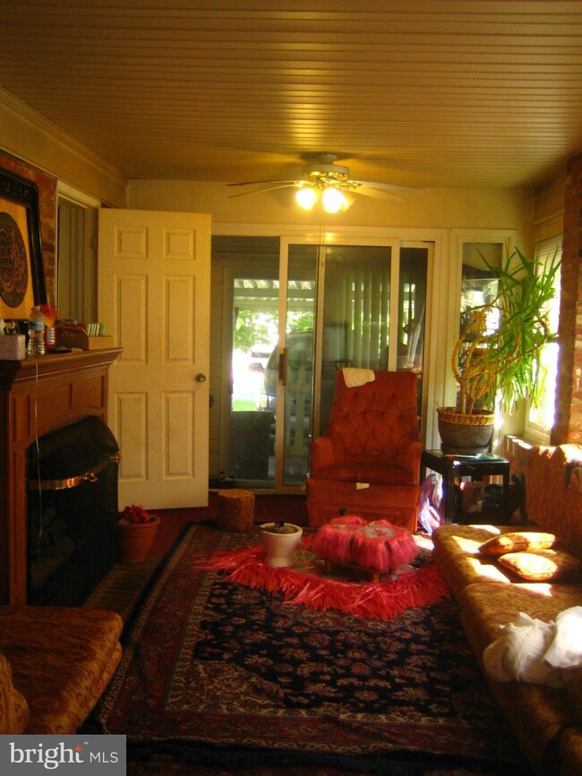 12810 Teaberry Rd, Silver Spring, MD 20906 - photo 6