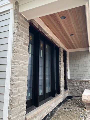 CURRENT PICTURE OF PROJECT'S FRONT PORCH